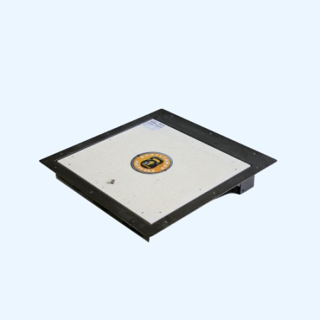 Портал 60х60 Стальной напольный люк с газовыми амортизаторами